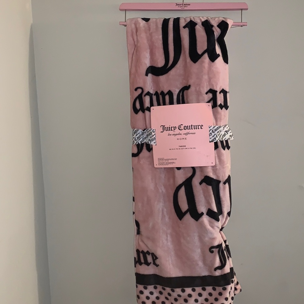 Juicy Couture Plush Throw